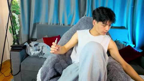 Snapshot of xannell chatting on January 12, 7:46 am Elvin online show from January 12, 7:46 am