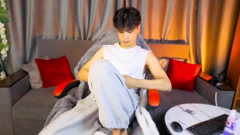 Snapshot of xannell chatting on January 15, 1:26 pm Elvin online show from January 15, 1:26 pm