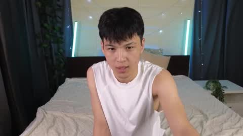 Snapshot of xannell chatting on February 1, 1:53 pm Elvin online show from February 1, 1:53 pm