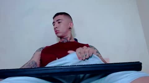 Snapshot of xav_dai chatting on March 31, 6:52 pm xav_dai online show from March 31, 6:52 pm