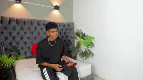 Snapshot of xavi_lee chatting on October 22, 3:51 am XAVI online show from October 22, 3:51 am