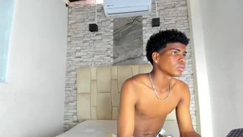 Snapshot of xavi_lee chatting on November 15, 8:05 pm XAVI online show from November 15, 8:05 pm