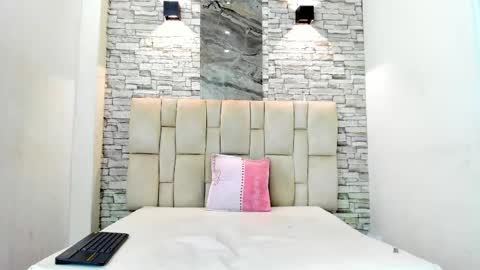 Snapshot of xavi_lee chatting on December 15, 8:13 pm XAVI online show from December 15, 8:13 pm