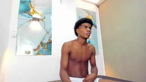 Snapshot of xavi_lee chatting on March 21, 8:01 pm XAVI online show from March 21, 8:01 pm