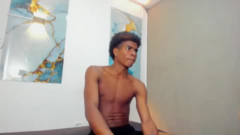 Snapshot of xavi_lee chatting on March 28, 7:35 pm XAVI online show from March 28, 7:35 pm