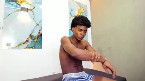 Snapshot of xavi_lee chatting on April 10, 7:40 pm XAVI online show from April 10, 7:40 pm