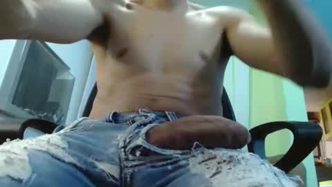 Snapshot of xavicock24 chatting on March 5, 4:35 pm xavicock24 online show from March 5, 4:35 pm