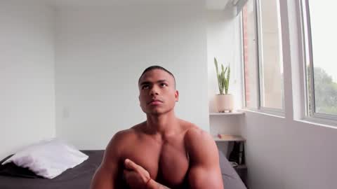 Snapshot of xavier_colleman chatting on February 4, 12:44 pm Xavier online show from February 4, 12:44 pm