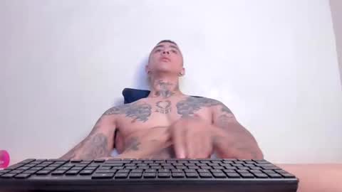 sebas online show from November 4, 10:42 pm