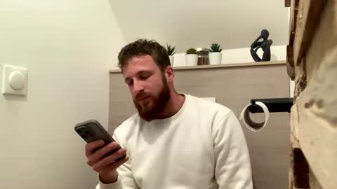 xavou779 online show from November 9, 10:52 pm