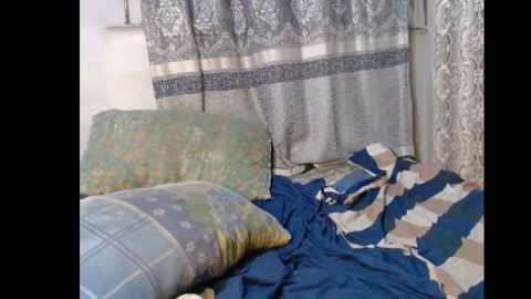 xcumxonxme online show from December 7, 8:33 am