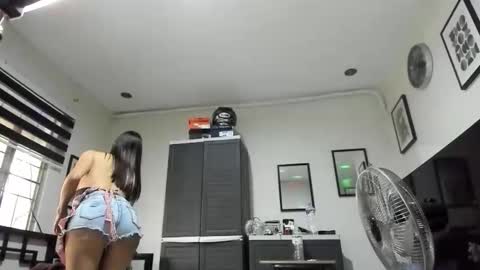 Snapshot of xdreamangel chatting on February 15, 7:51 am xdreamangel online show from February 15, 7:51 am