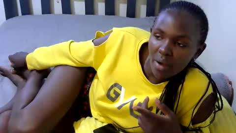 Snapshot of xeenah chatting on April 15, 12:34 pm xeenah online show from April 15, 12:34 pm