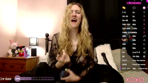 EllieeRose online show from December 9, 5:51 am