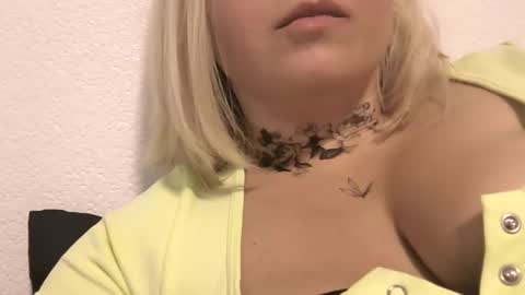 xepic_blowx online show from November 8, 5:29 am