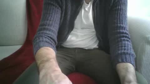 Snapshot of xeson47 chatting on December 10, 8:08 am xeson47 online show from December 10, 8:08 am