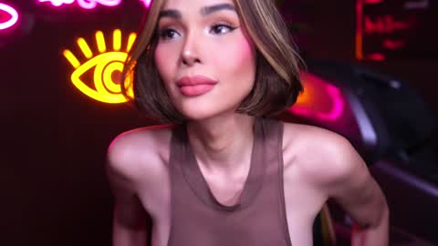 Snapshot of xforyoureyesonlyx chatting on February 26, 1:00 am Anne online show from February 26, 1:00 am