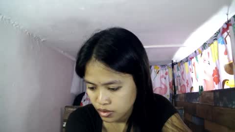 xgurlxlaloox online show from May 8, 12:49 am
