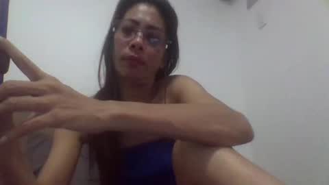 xhotskinny69x online show from May 11, 11:16 am