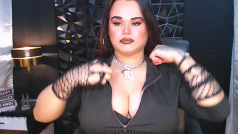 Snapshot of xhugeharleyselfsuckerx chatting on September 27, 6:13 pm xHUGECOCKTILLCUMX online show from September 27, 6:13 pm