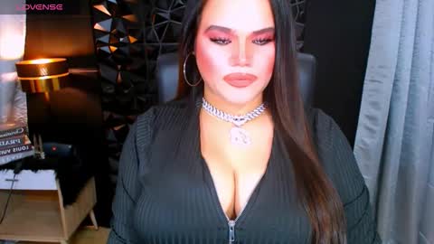 Snapshot of xhugeharleyselfsuckerx chatting on October 18, 2:25 am xHUGECOCKTILLCUMX online show from October 18, 2:25 am