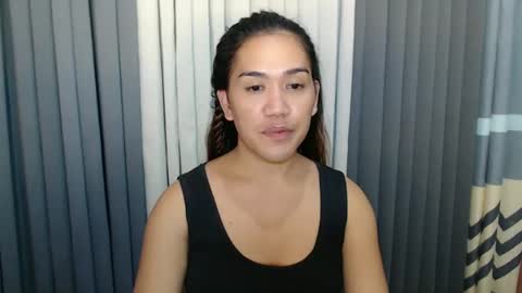 Snapshot of xhugejerkingtransx chatting on March 1, 12:23 pm GWEN THOMPSON ....... online show from March 1, 12:23 pm