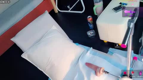      online show from March 7, 12:57 pm