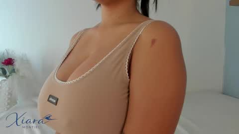 Xiara Montiel online show from April 3, 11:41 am