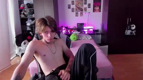 xIce Boy online show from March 5, 3:19 pm