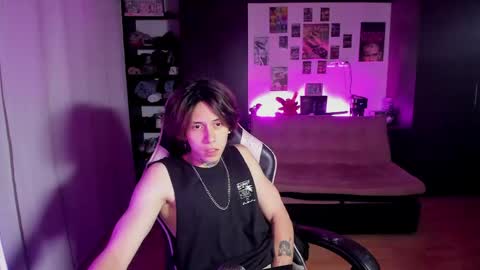 xIce Boy online show from May 1, 1:10 am