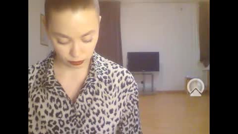 AliceinWonderland online show from January 22, 9:54 pm