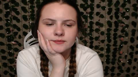 Lina online show from December 7, 7:27 am