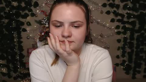 Lina online show from December 19, 10:34 am