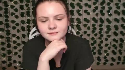 Lina online show from February 4, 7:18 am