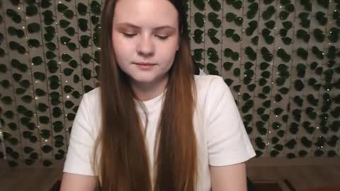 Lina online show from March 6, 4:52 am