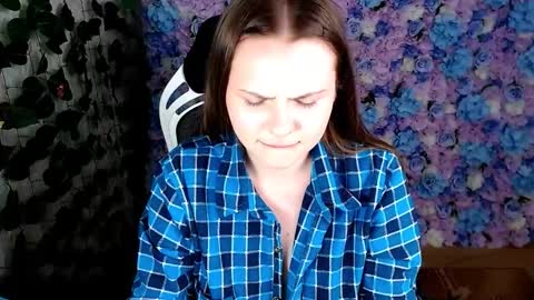 Lina online show from September 10, 5:18 am