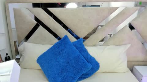 Snapshot of ximena_vasquez8 chatting on January 9, 2:58 am Xime online show from January 9, 2:58 am