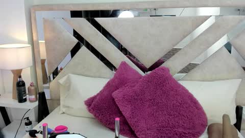 Snapshot of ximena_vasquez8 chatting on January 18, 3:32 am Xime online show from January 18, 3:32 am