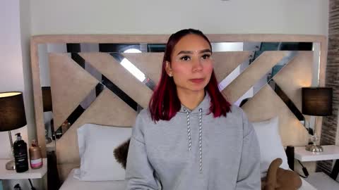 Snapshot of ximena_vasquez8 chatting on February 6, 4:06 am Xime online show from February 6, 4:06 am