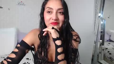 ximena suarez online show from March 6, 4:30 am
