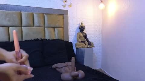 ximena online show from December 27, 9:39 am