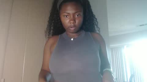 Snapshot of ximora212 chatting on March 14, 1:27 pm Ximora online show from March 14, 1:27 pm