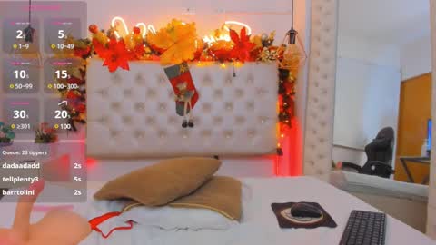 Snapshot of xiomara_cortes chatting on December 23, 10:44 pm xiomara_cortes online show from December 23, 10:44 pm