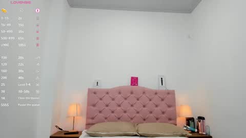 Xiomy online show from October 18, 11:33 am