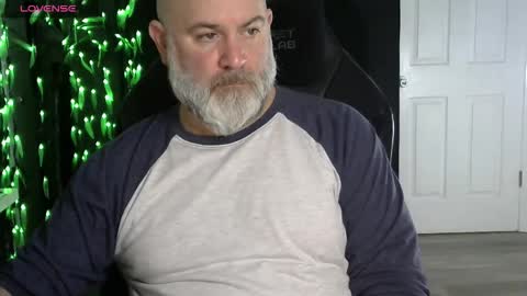 Snapshot of xjohnniex77 chatting on February 10, 2:15 am MrSlowBurn77 online show from February 10, 2:15 am