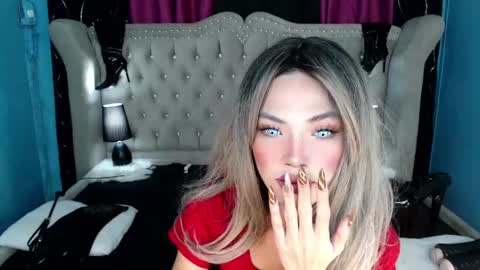Snapshot of xkatarina69x chatting on March 9, 12:53 pm Katarina online show from March 9, 12:53 pm