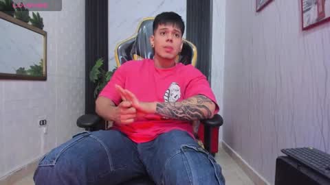 Snapshot of xkevyn chatting on September 28, 12:32 pm online show from September 28, 12:32 pm