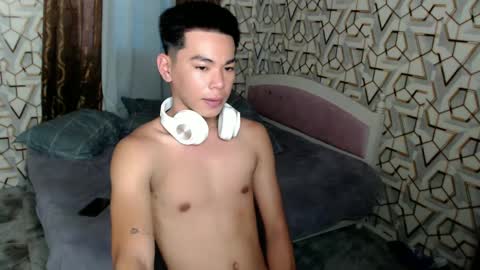 Khen online show from December 10, 7:37 am