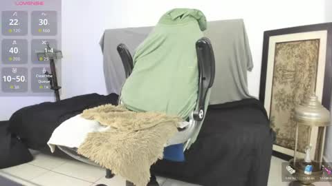 Snapshot of xkim_starx chatting on April 21, 3:46 am welcome friends online show from April 21, 3:46 am