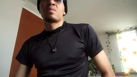 Snapshot of xkissmanx chatting on January 17, 6:33 pm davide online show from January 17, 6:33 pm